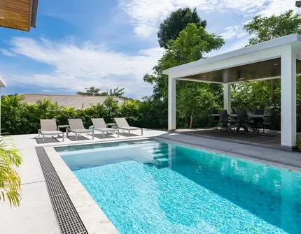 Hideway Villa Samui - pool, sala and deck with sunbeds