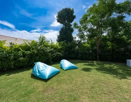 Hideway Villa Samui - garden with beanbags
