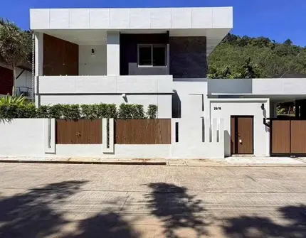 Loch Palm Villa - entrance