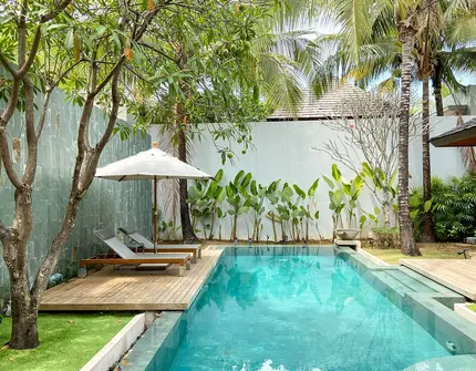 Anchan Grand Residence - pool with sundeck