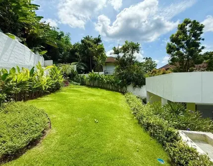 Loch Palm Villa - garden