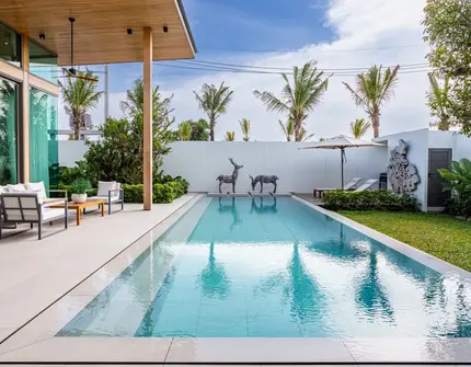 Mono Champaca - exterior pool