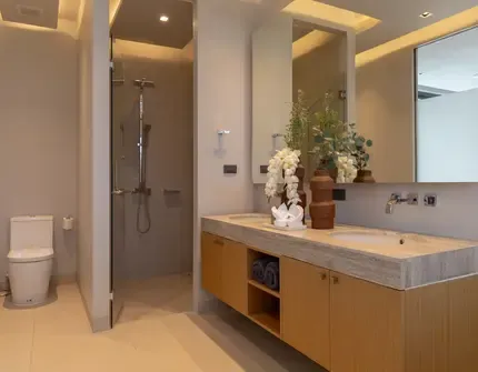 Spring Zone - Bathroom