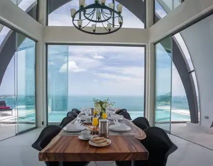 Luxury villas on Samui Sky Dream Villa dining area