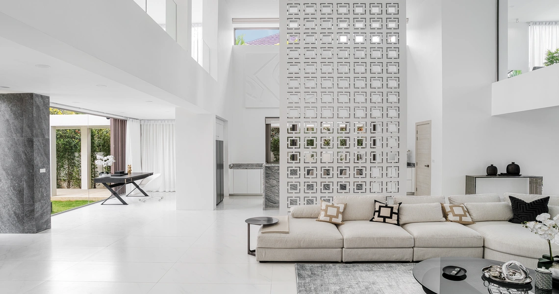 Laguna Homes - living room