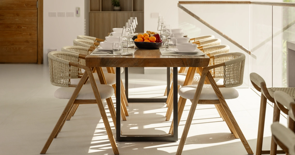 Vista del Mar - Dinning table