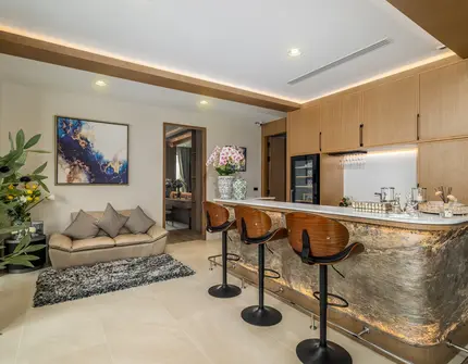Erawana Grand - Counter bar