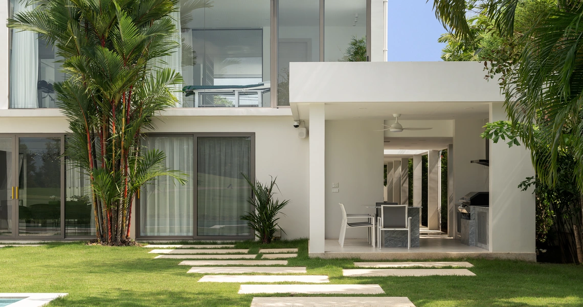 Laguna Homes - external