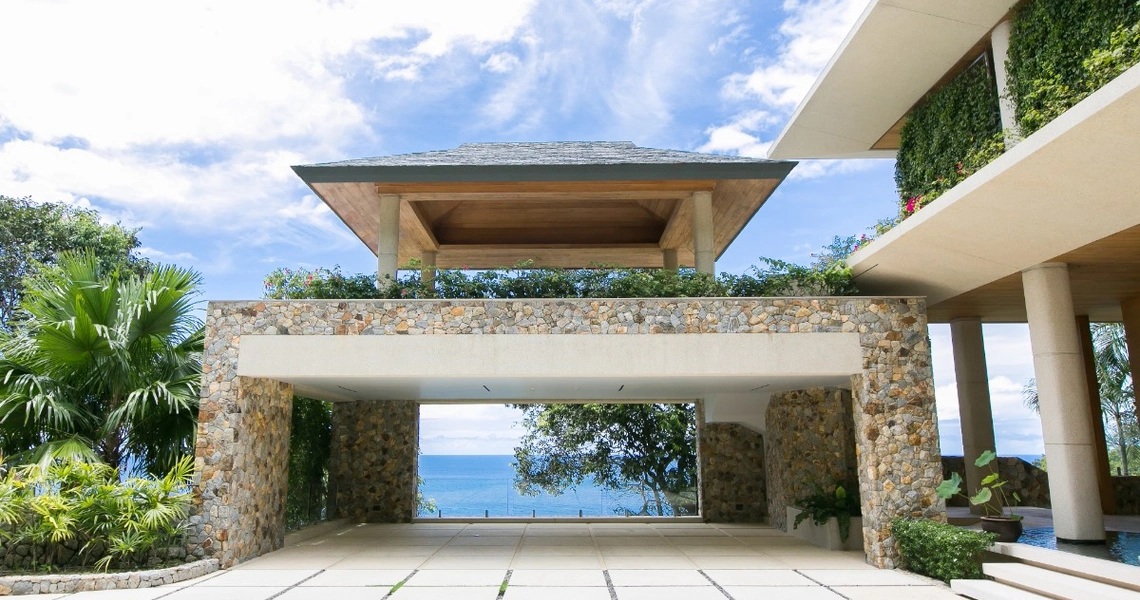 Villa Cascade  Kamala Headland - Parking area