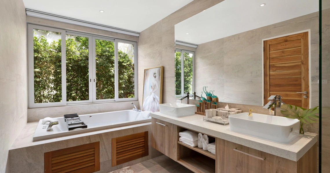 None Villa Blue Amber-  Bathroom