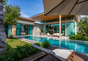 Mono Champaca - exterior pool