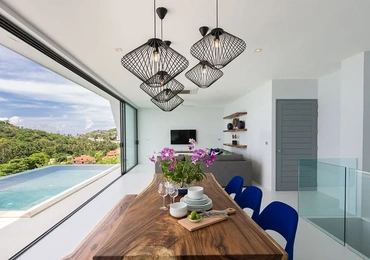 None Villa Dahlia - Dining table