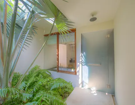 Luxury villas on Samui Luxury 3 Bedroom Pool Villa in Samujana bathroom