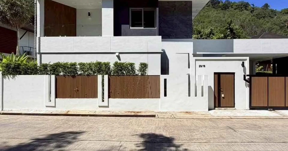 Loch Palm Villa - entrance