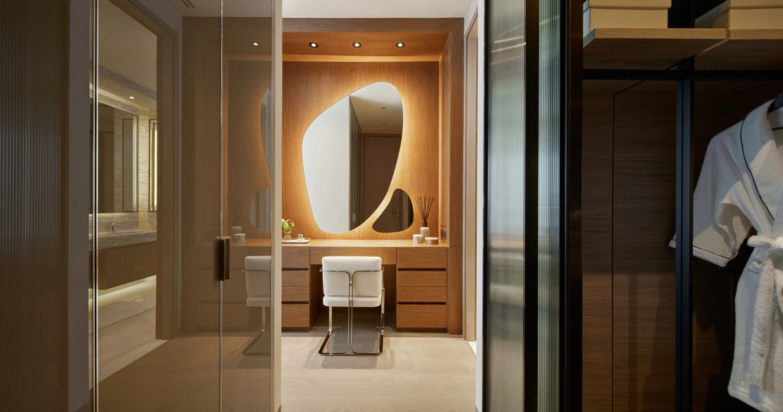 Scope Langsuan ultraluxury Bangkok condo - makeup table