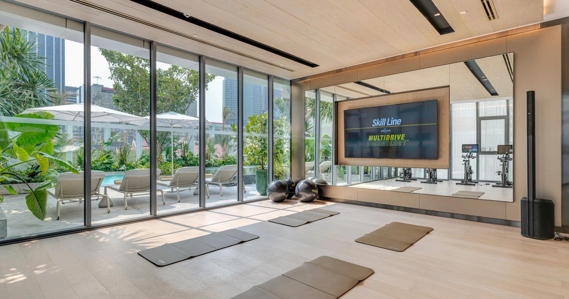 Scope Langsuan ultraluxury Bangkok condo - yoga