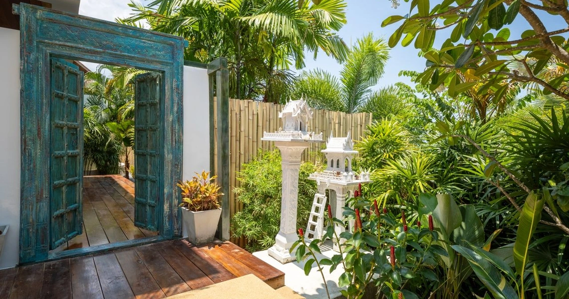 Authentik Villa garden