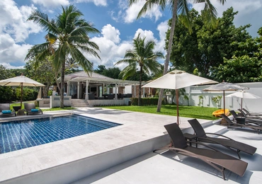 None Samui Beachfront Villa Chi - plunge pool