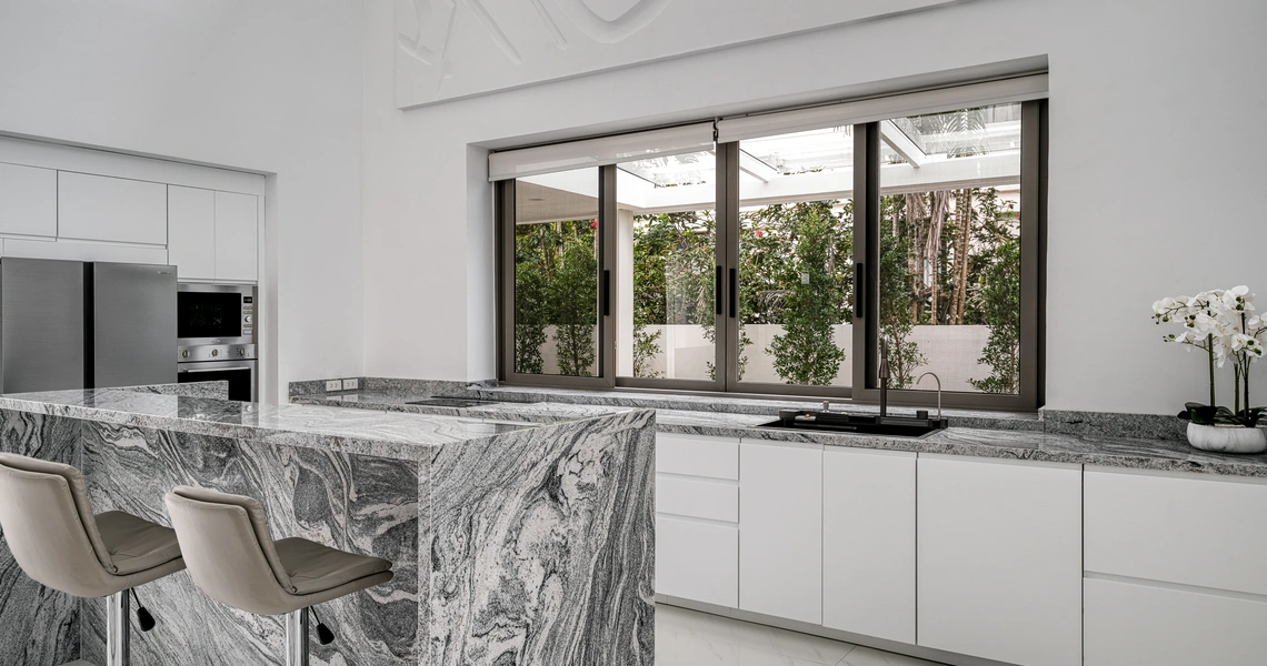 Laguna Homes - kitchen