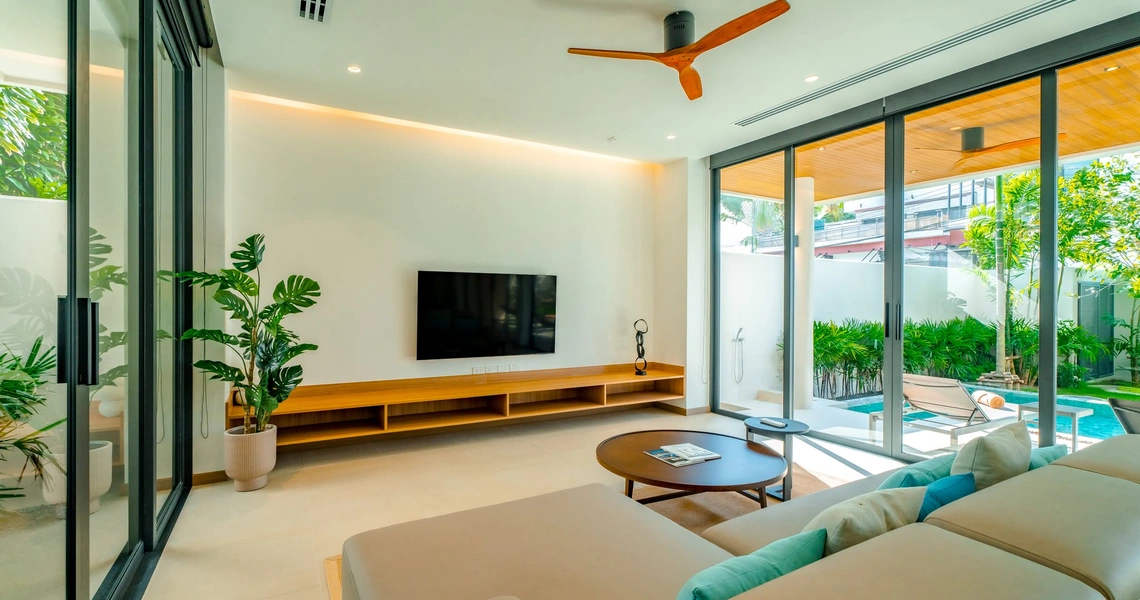 Liva Villa - living room with TV
