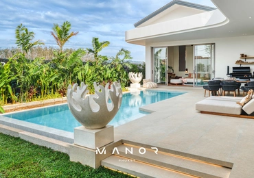 Manor Phuket outdoor pool deck