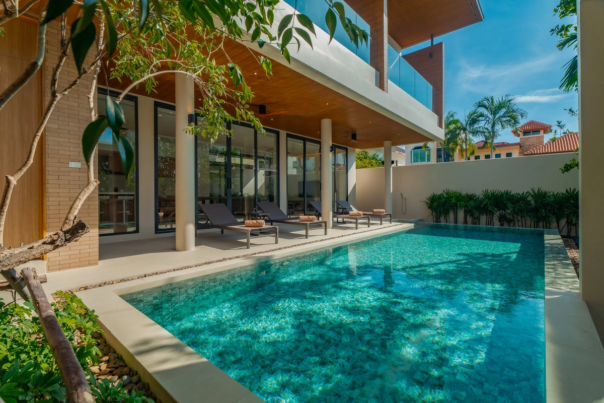 Liva Villa - outdoor pool