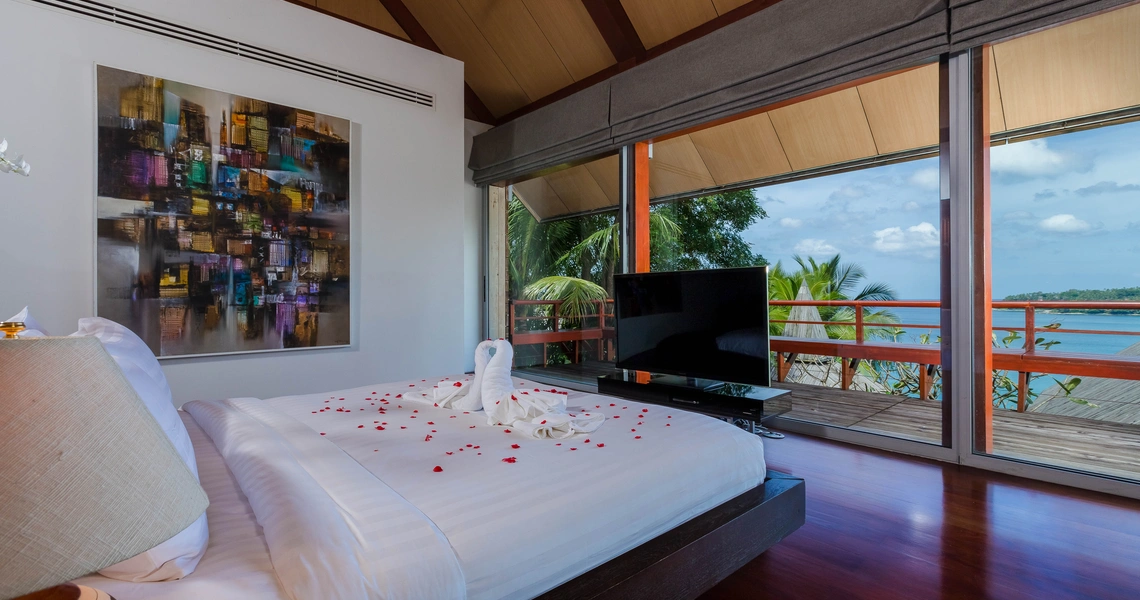 None Stunning sea view villa in an exclusive Surin Beach -