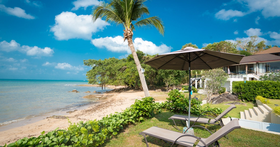 Indu Sunset beachfront