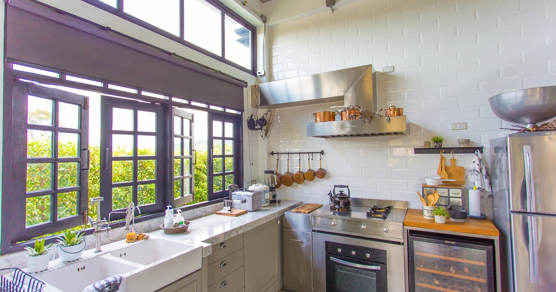 Luxury villas on Phuket Manick Hillside kithen