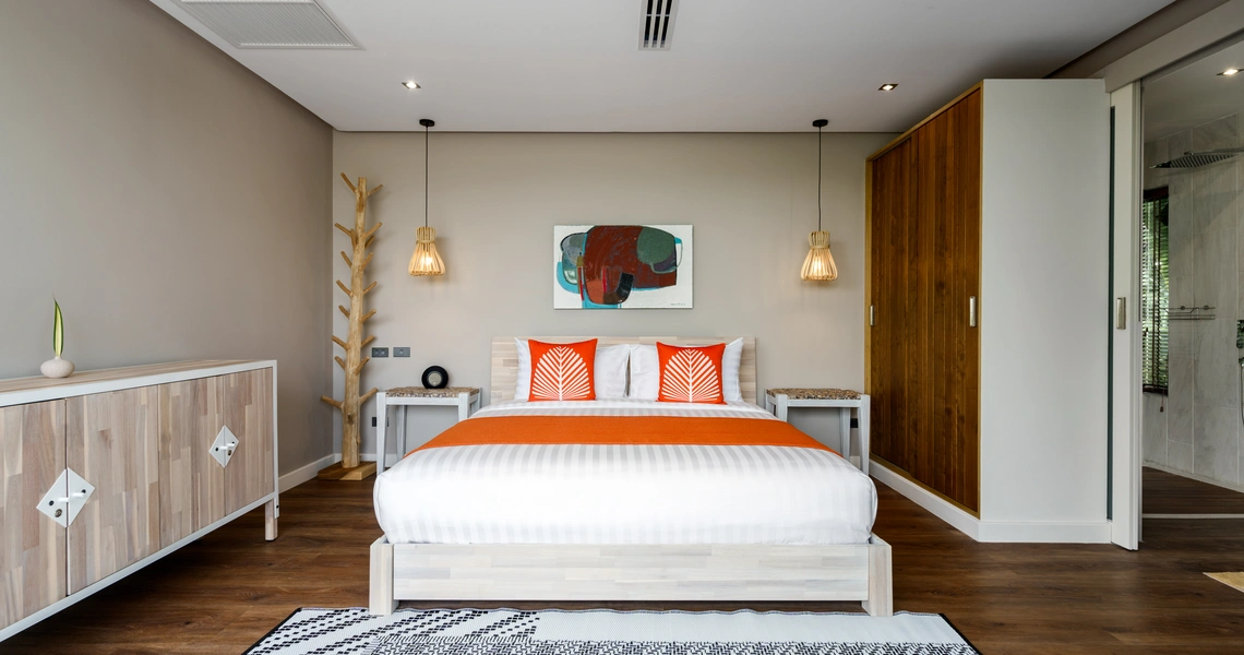 Luxury villas on Samui 5 Bedroom Beachfront Villas in Baan Talay bedroom