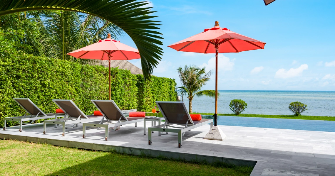 Luxury villas on Samui 5 Bedroom Beachfront Villas in Baan Talay swimming pool