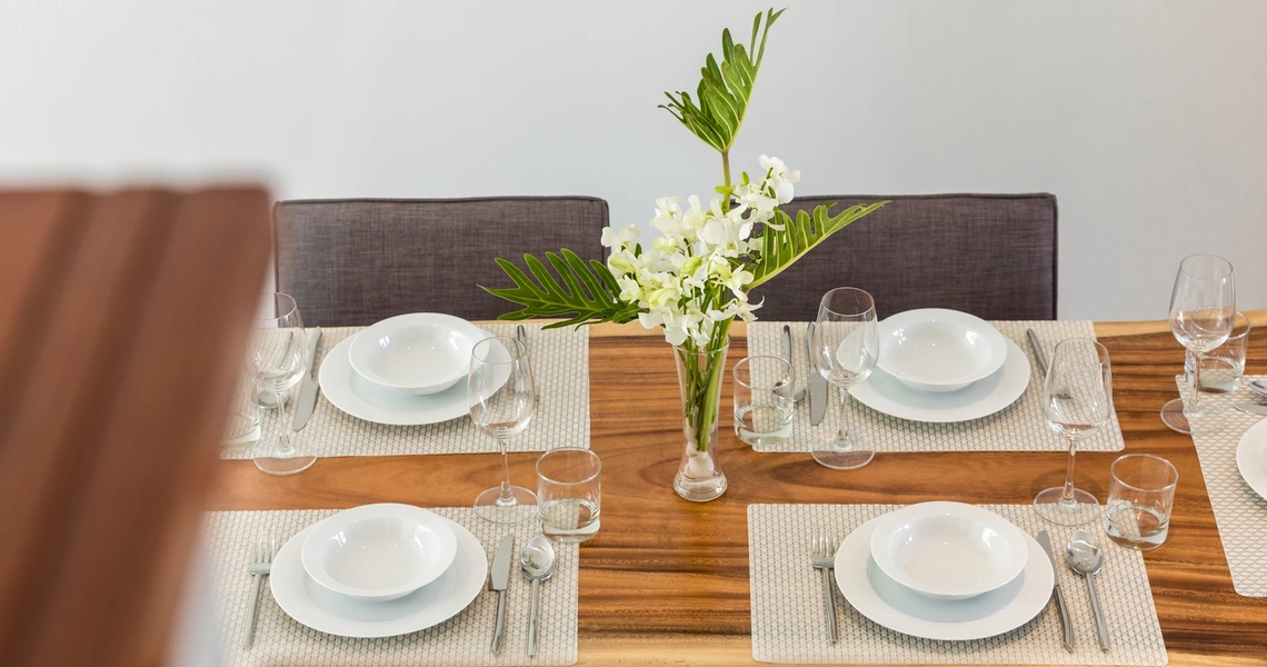 Townhouse in Sunway - Dinning Table