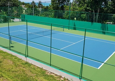 Horizon 32 tennis court