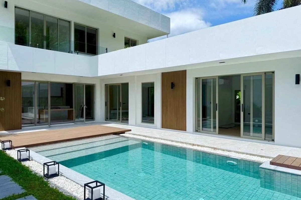 Loch Palm Villa - pool