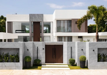 Laguna Homes - external entrance