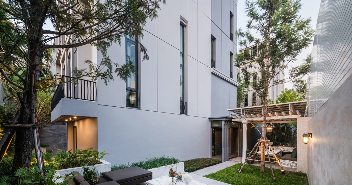 Malton Ari Bangkok Luxury Houses French Colonial Courtyard