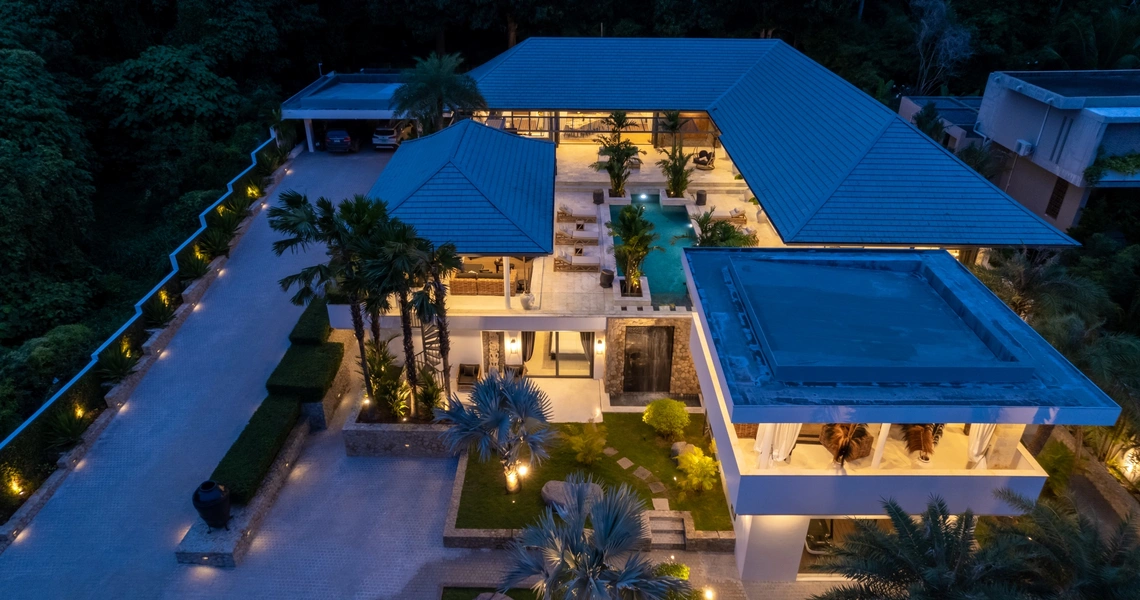 Villa Riverside aerial night