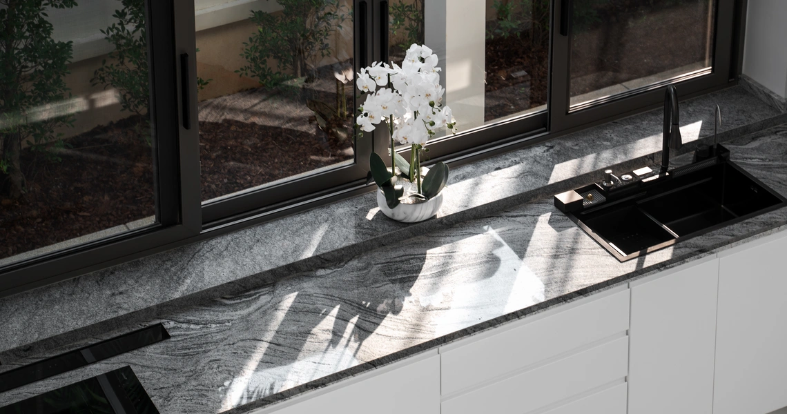 Laguna Homes - kitchen