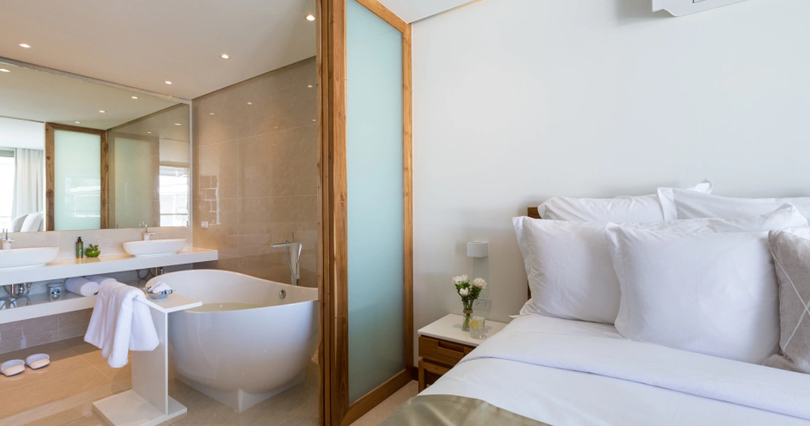 None Luxury apartments on Samui Chi Residence bathroom