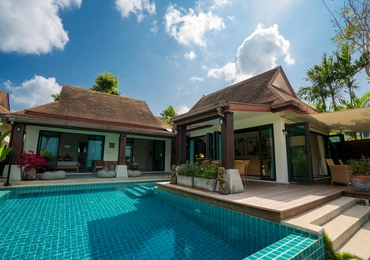 Indu Sunset pool exterior