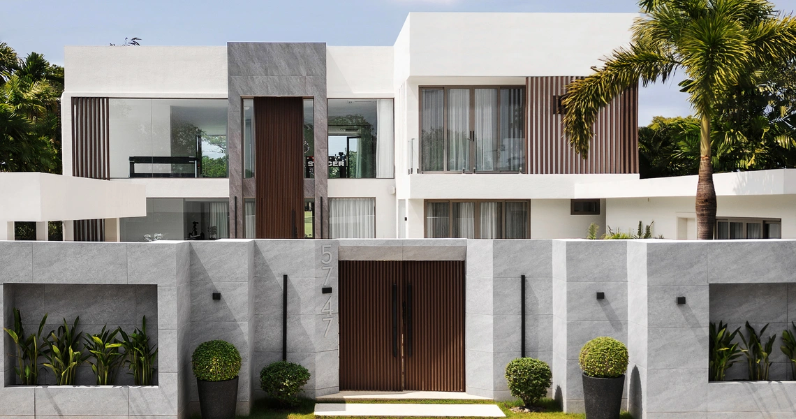 Laguna Homes - external entrance