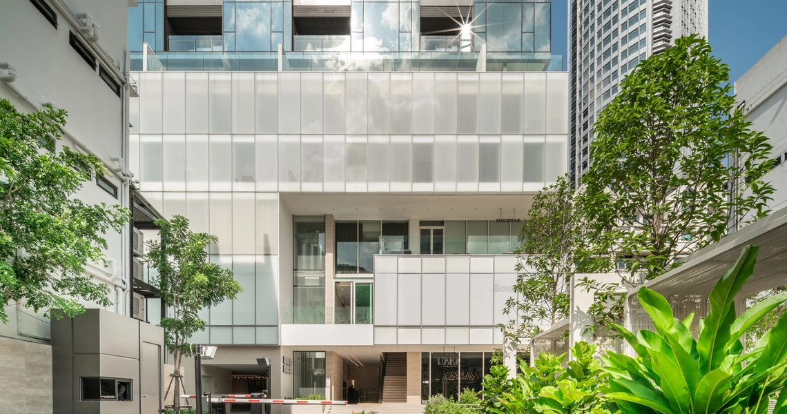 The Strand Thonglor Condo in Bangkok Main Entrance