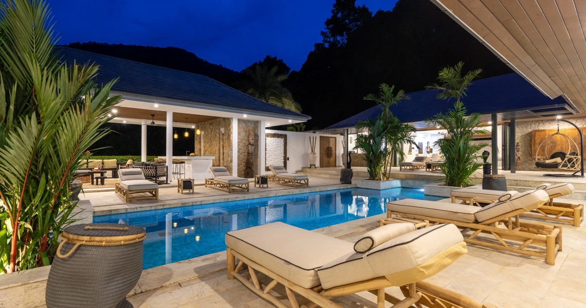 Villa Riverside night pool deck