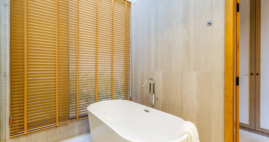 Erawana Creek - bath tub