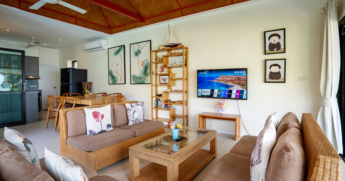 Indu Sunset living room