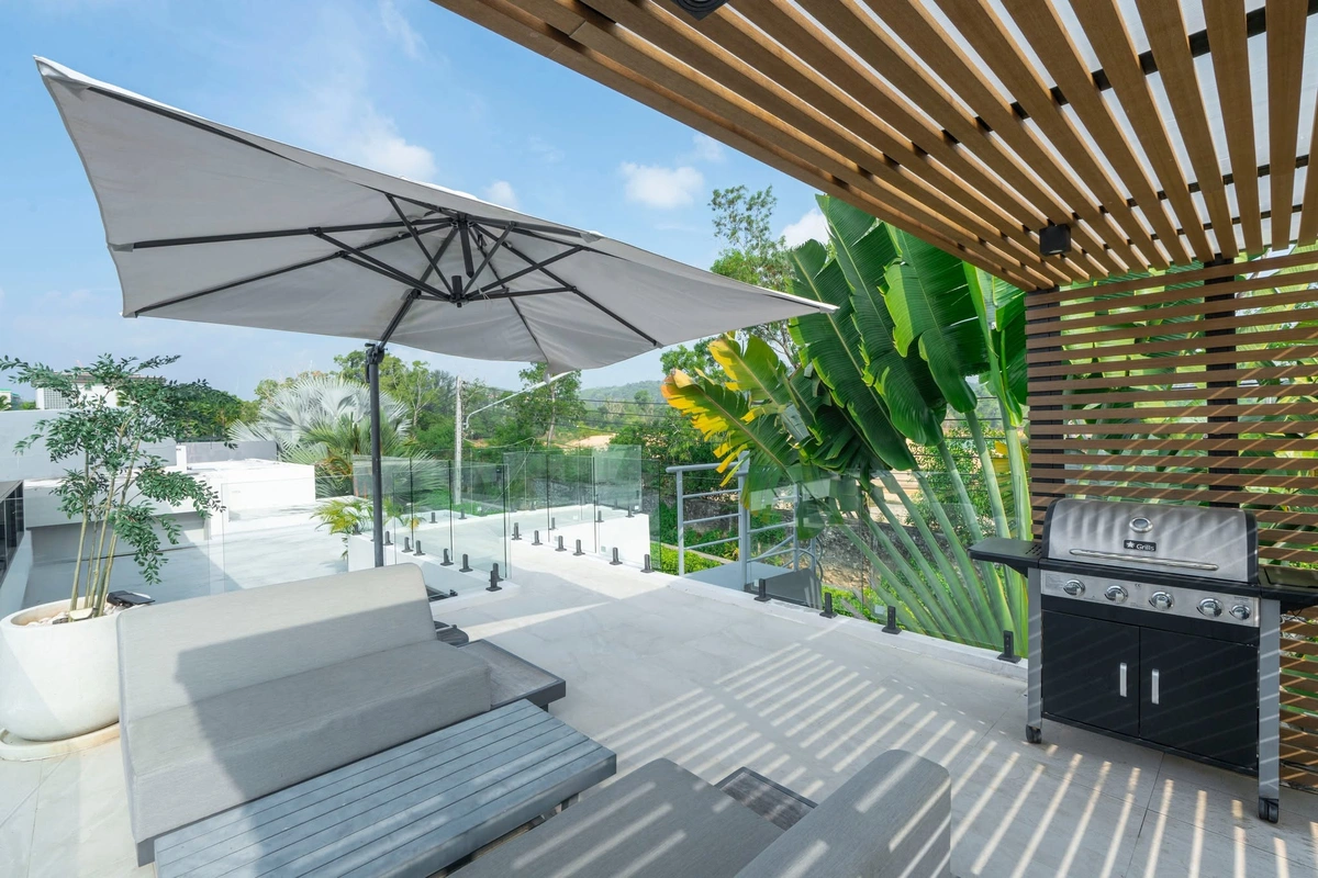 Layan Lucky Villa - bbq area