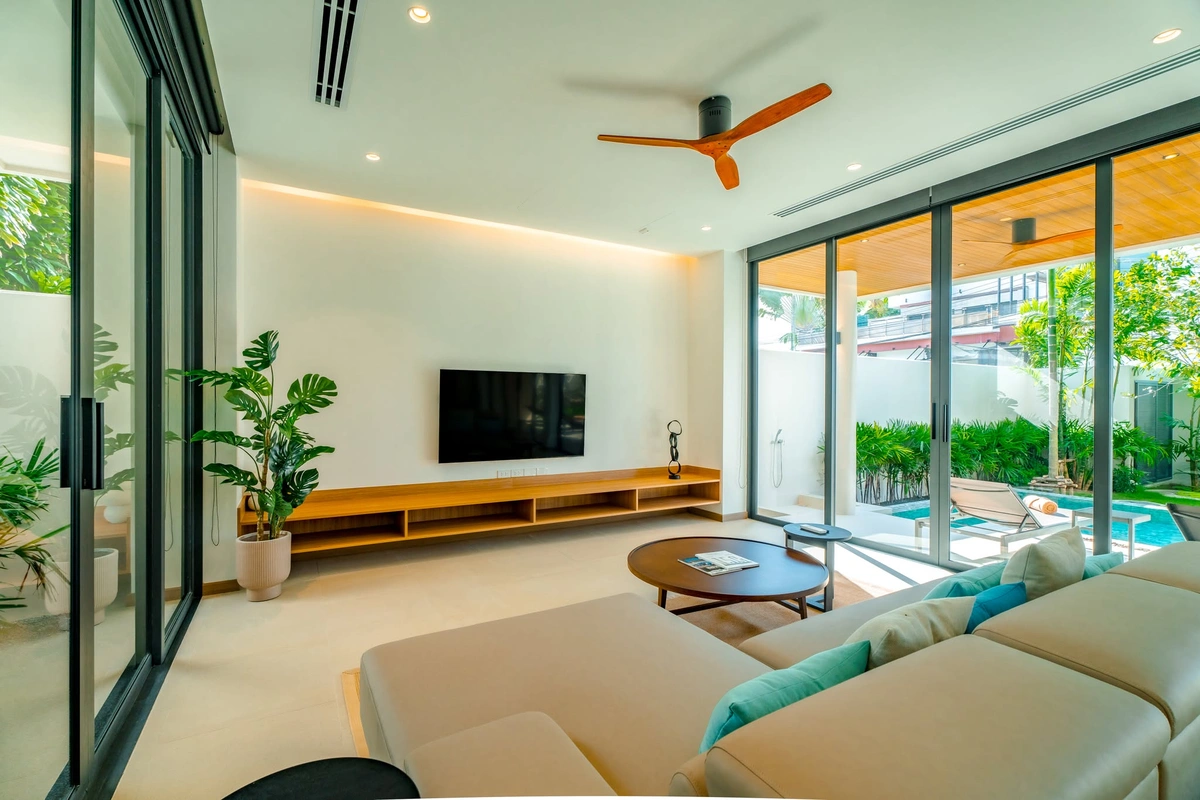 Liva Villa - living room with TV