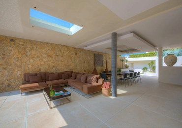 None Luxury villas on Samui Luxury 3 Bedroom Pool Villa in Samujana living area