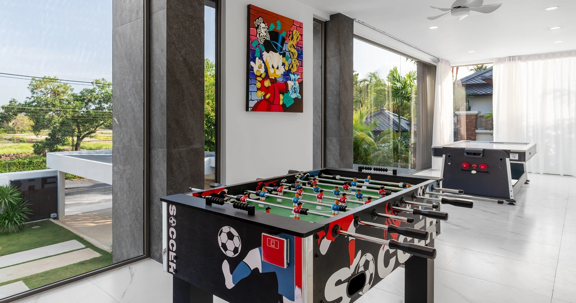 Laguna Homes - game room