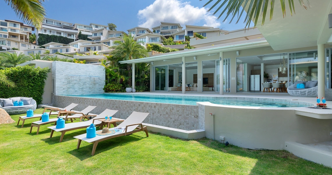 None Villa Blue Amber-  Relaxing area